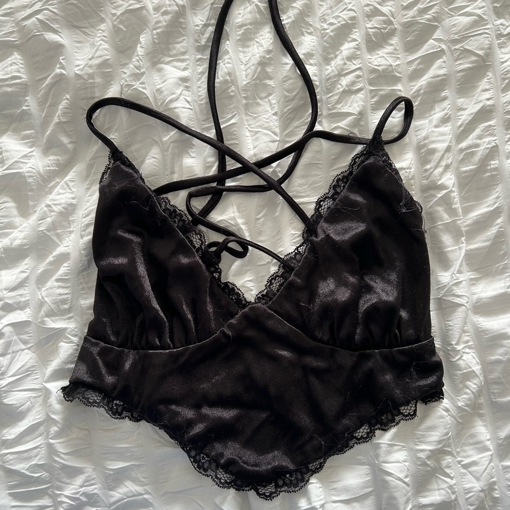 Garage Black Lace Trim Top size small
